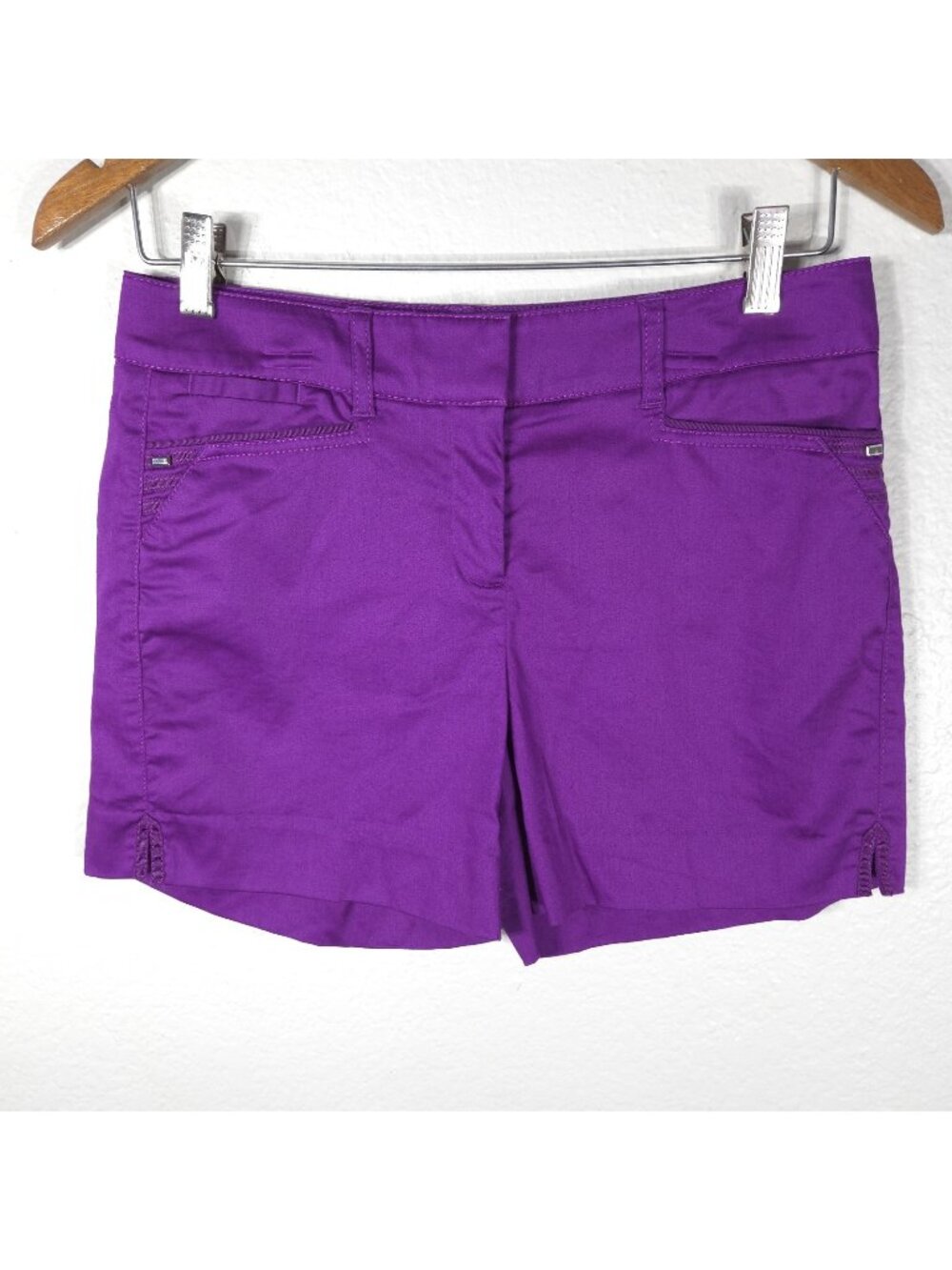 White House Black Market Purple Size 2 Mid Rise Shorts Slit Side Women's